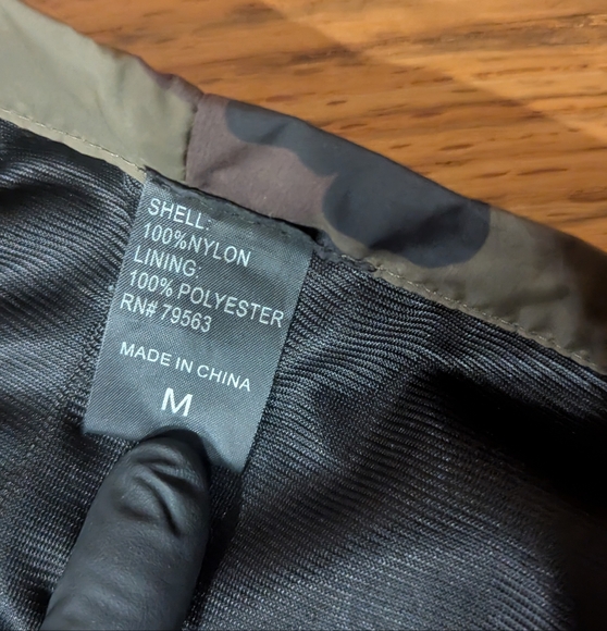 The Weeknd Jacket Windbreaker Camo Yellow Hands Rare 2017 Medium Official Merch - Picture 7 of 7